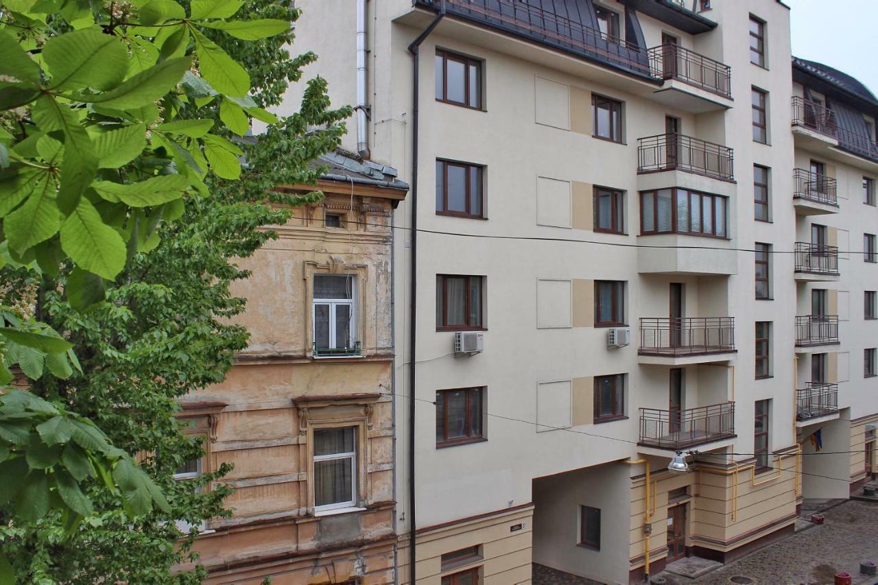 Квартира По Вулиці Голубовича 42 Біля Вокзалу Комфортна Повноцінна Стильна 利沃夫 外观 照片